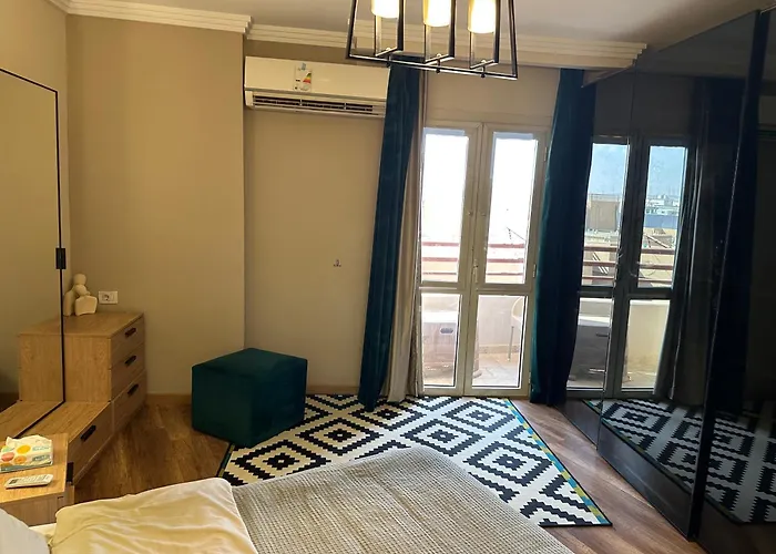 Luxurious Apartment In Cairo